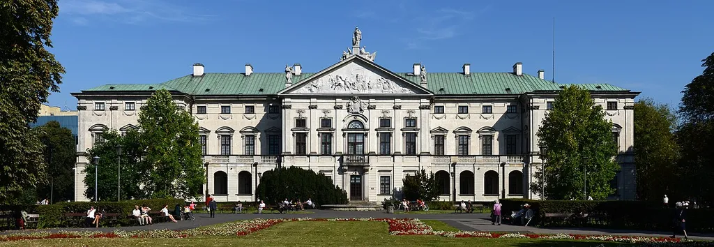 Pałac Krasińskich w Warszawie widziany od strony ogrodu Krasińskich.