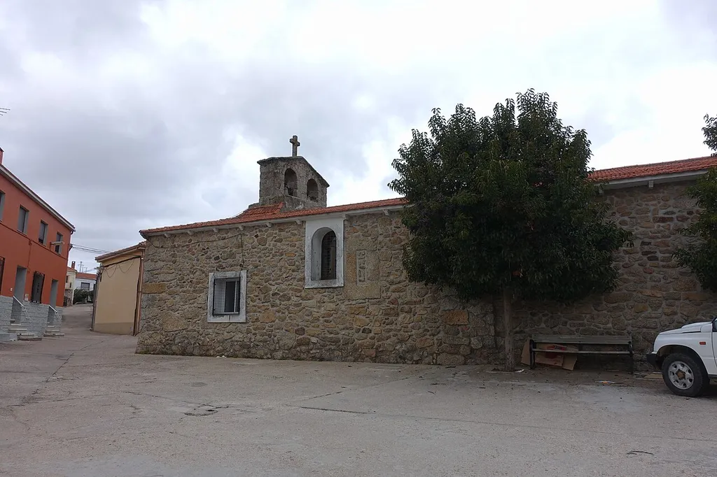 Iglesia de Santiago Apóstol, El Payo (Salamanca, España).