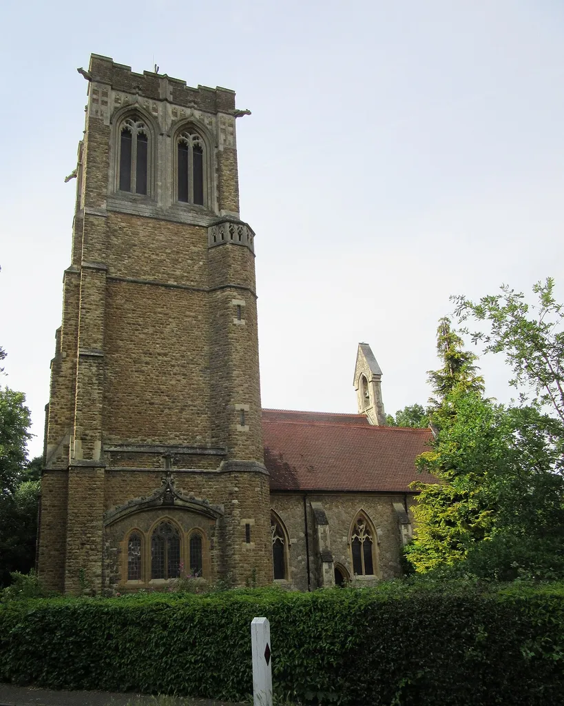 St Mary's Church, Oatlands Avenue, Oatlands, Weybridge, Borough of Elmbridge, Surrey, England. The Anglican parish church of Oatlands, a residential area between Walton-on-Thames and Weybridge.