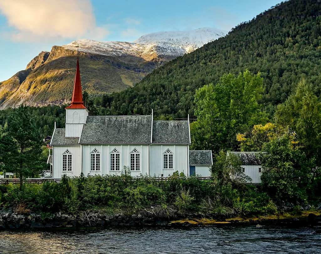 This is a photo of a monument in Norway, number: 83823 in the Norwegian Directorate for Cultural Heritage database.