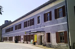 Ehem. Dominikanerinnenkloster, ehem. Treffenschädelsches Haus
