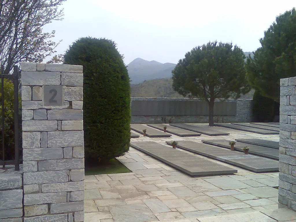 Dionyssos-Rapendoza German war cemetery
