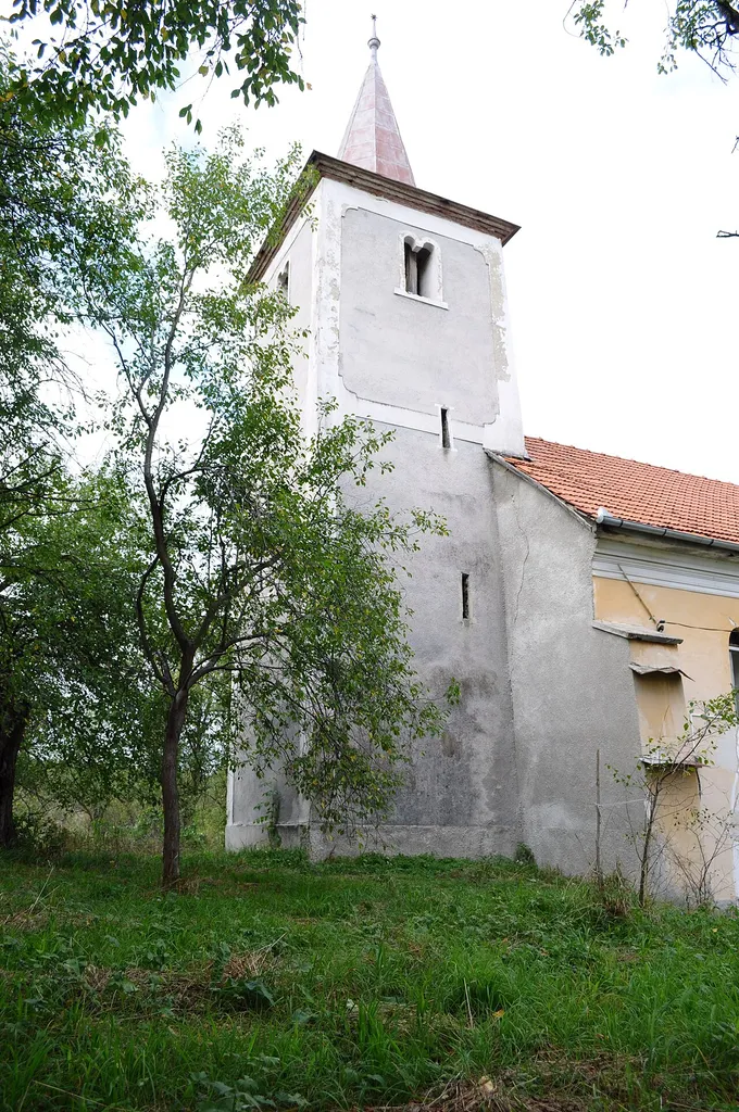 the Hungarian Calvinist church in Bădești/Bádok, Romania