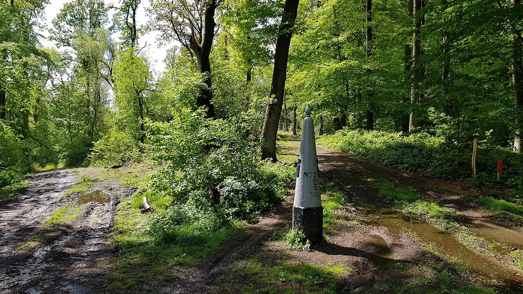 Belgium-Netherlands boundary stone no. 2