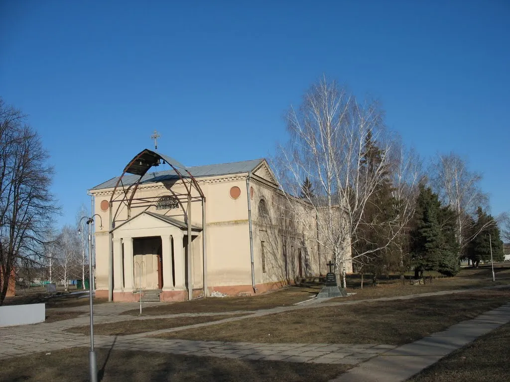 Храм Святої Трійці (мур.), Троїцьке, вул. Совєтська (Паркова)