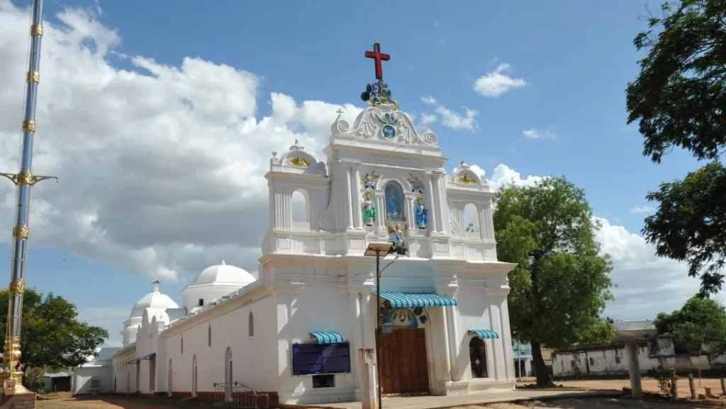 Periyanayagi Annai Church, Avur
