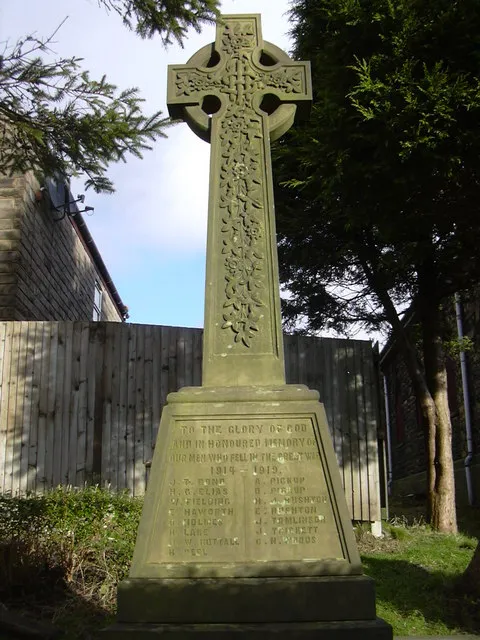 Baptist Church War Memorial For a photograph of the men who died please go to https://www.flickr.com/photos/rossendalewadey/3225414506/in/photostream/