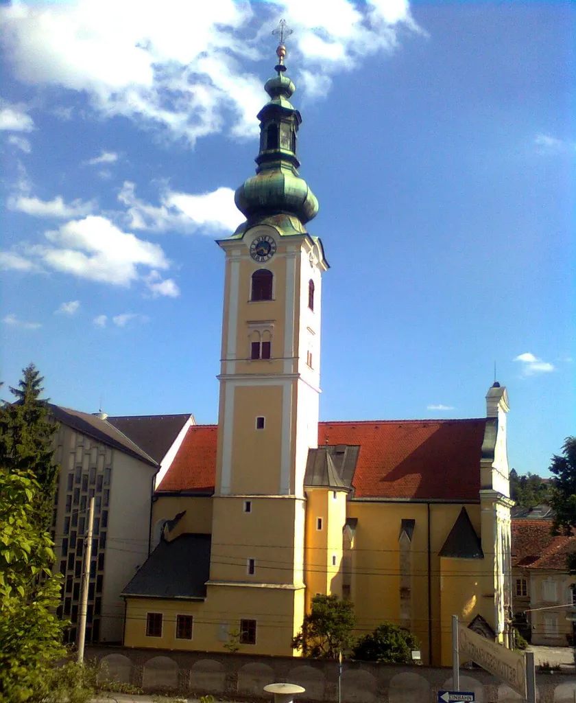 Kirche Graz-Sankt Leonhard vom LKH Graz aus gesehen