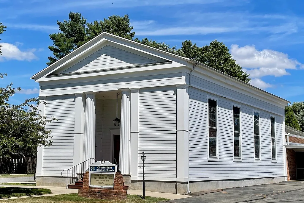 The Baptist Church in Chesterfield, New Jersey. Contributing property #18 of the Recklesstown Historic District. This is an image of a place or building that is listed on the National Register of Historic Places in the United States of America. Its reference number is 75001125 (Wikidata).