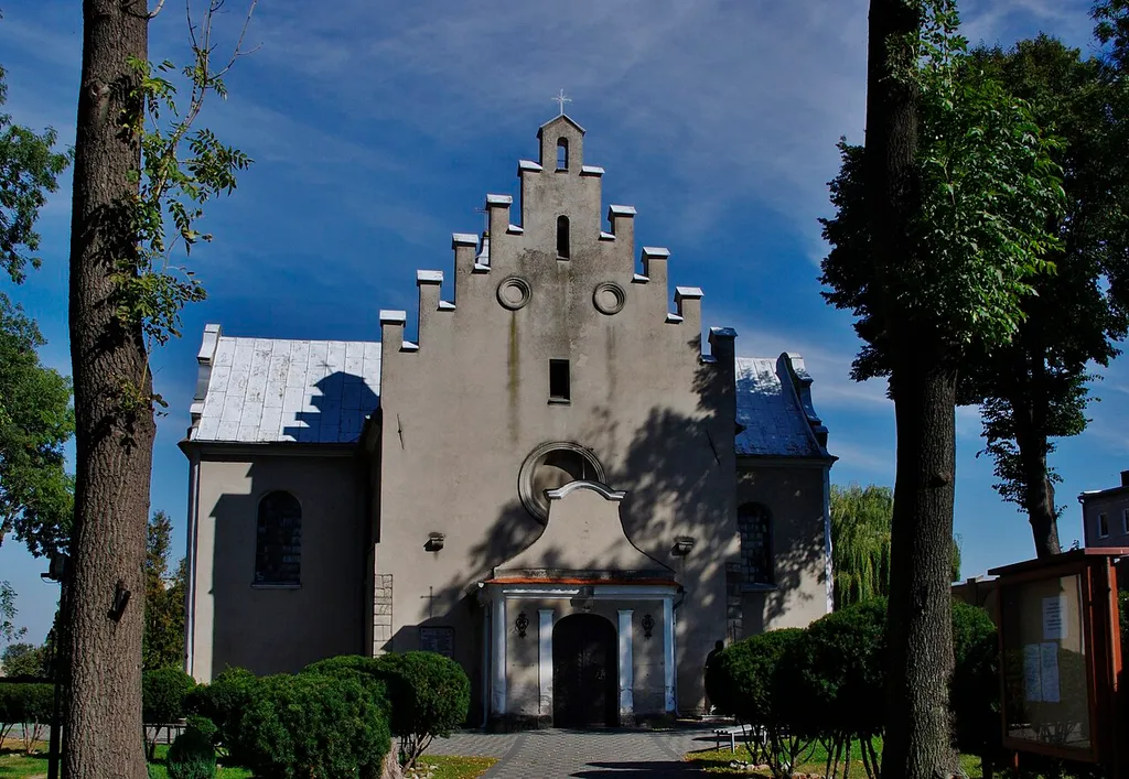 Kościelna Wieś, ul. Kościelna 4 - kościół pw. św. Wawrzyńca z 2. połowy XII w., 1760, 1877