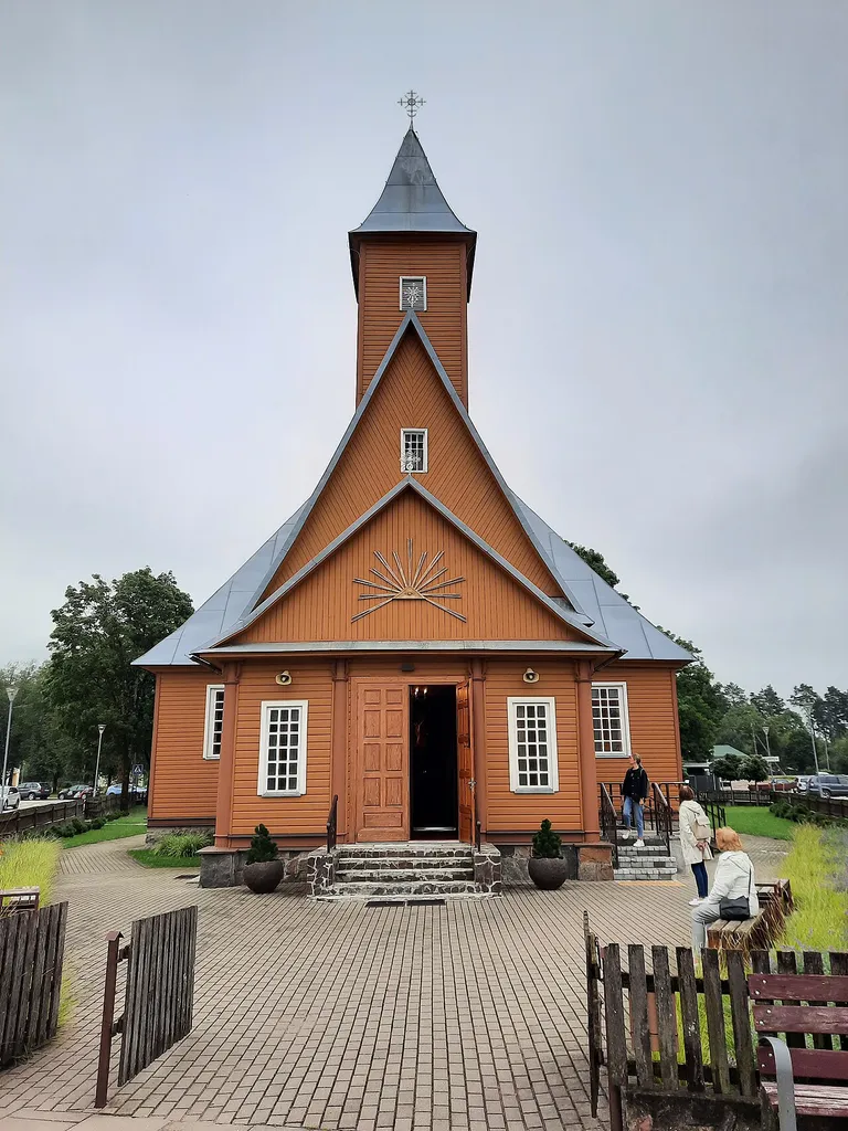 Varėna church