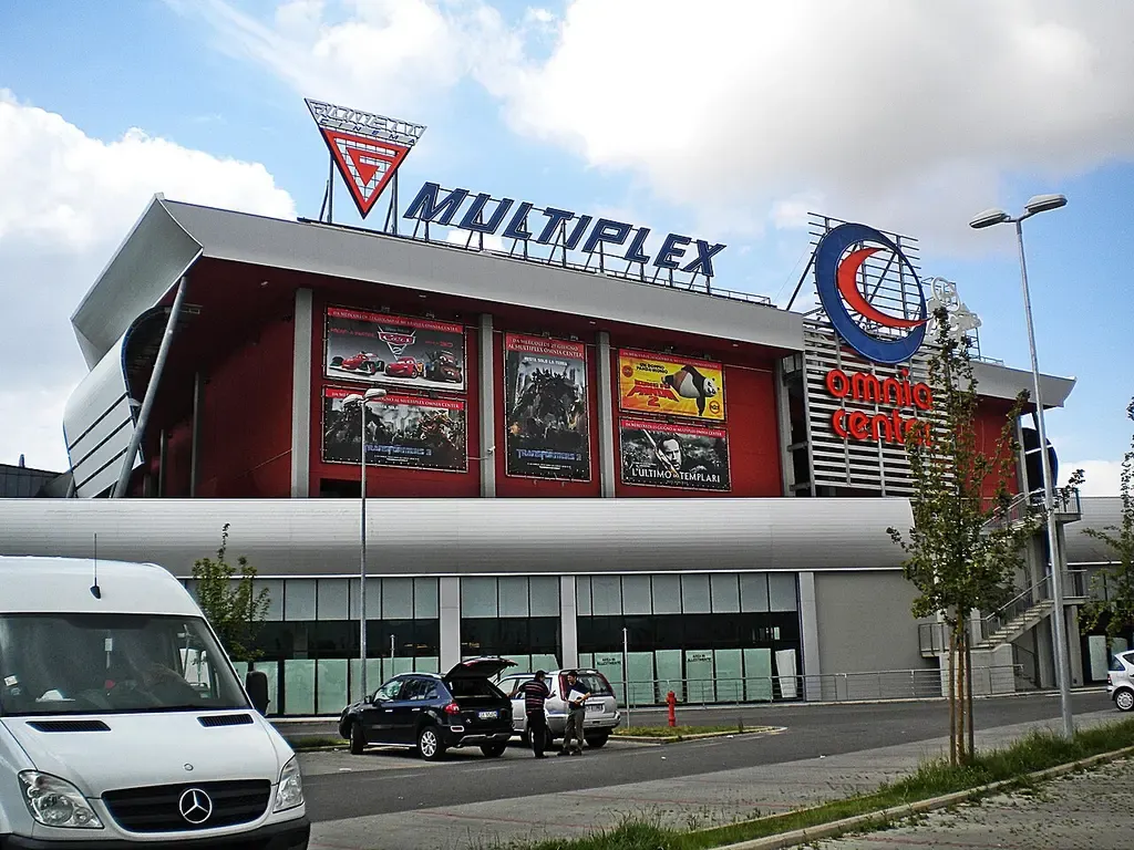Multiplex Omnia Center
