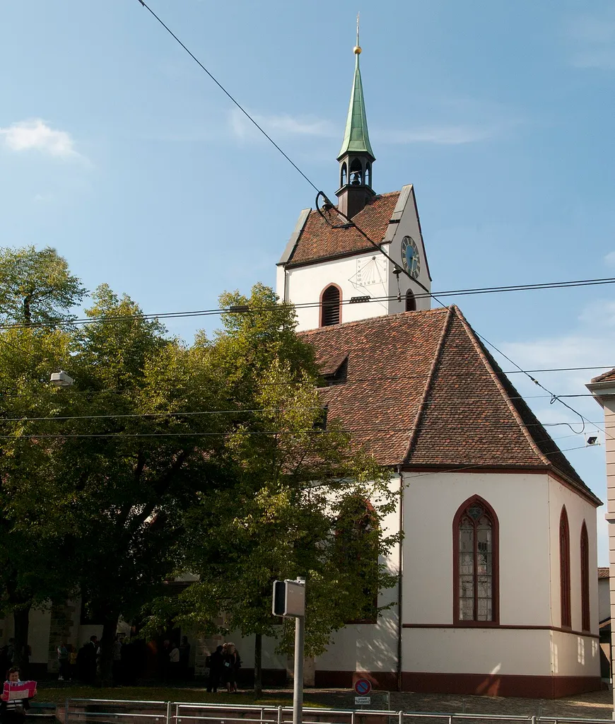Riehen (Kanton Basel-Stadt), Dorfkirche, Ansicht von der Baselstrasse her