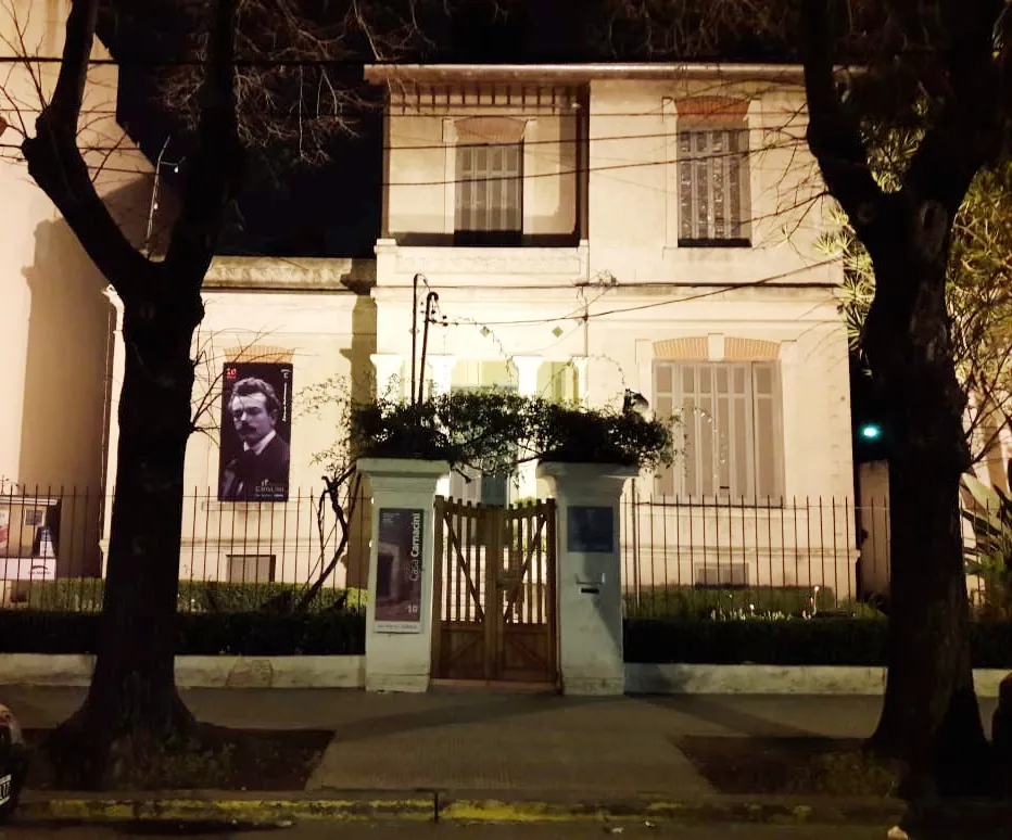 Ubicado en la localidad de Villa Ballester, Argentina. En esta casa vivió durante cincuenta años el pintor Ceferino Carnacini. Fue inaugurado el 20 de julio de 2007.