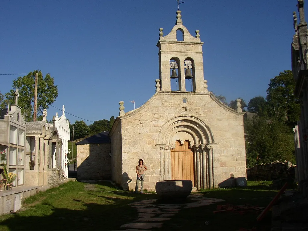 Igrexa de Santa María de Mirallos na parroquia de Ferreiros, concello de Paradela