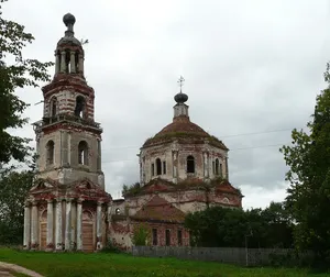Holy Trinity church, Kuznetsovo