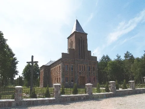 Tūbausių bažnyčia