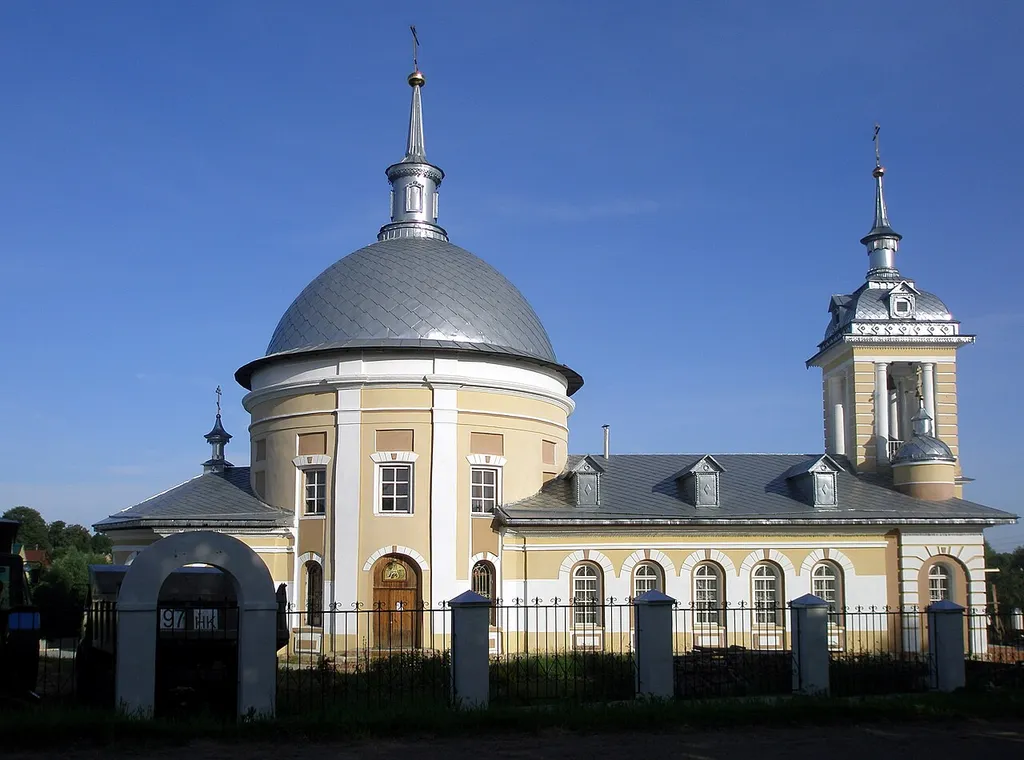 Храм Рождества Христова в селе Щеглятьево (Московская область, городской округ Домодедово.