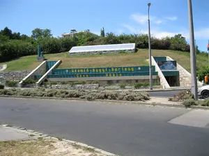 Szemlő-hegy Cave