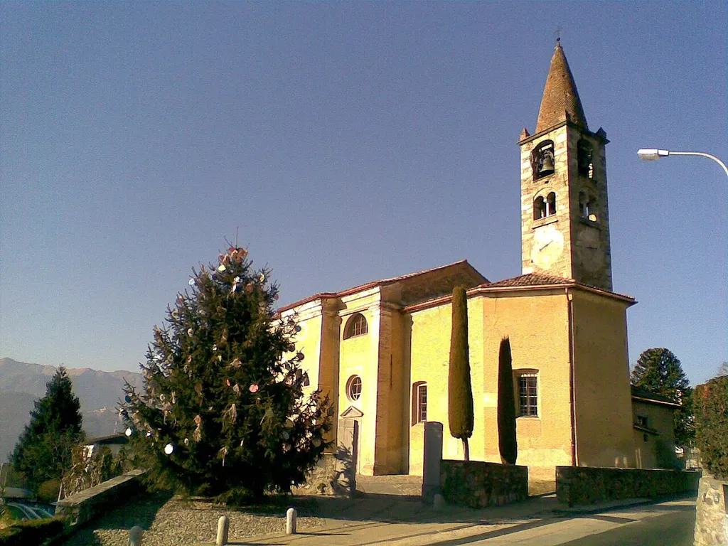 Chiesa parrocchiale di Santa Maria della Purificazione a Comano