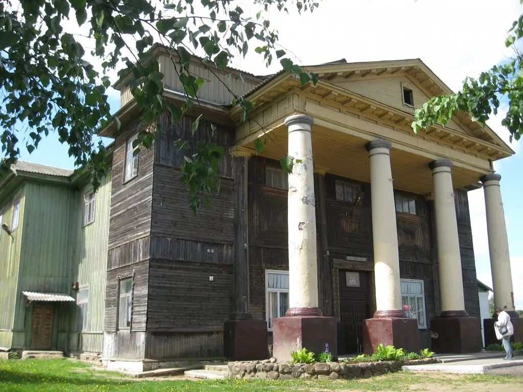 Узда. Былы касцёл, цяпер цэнтр культуры