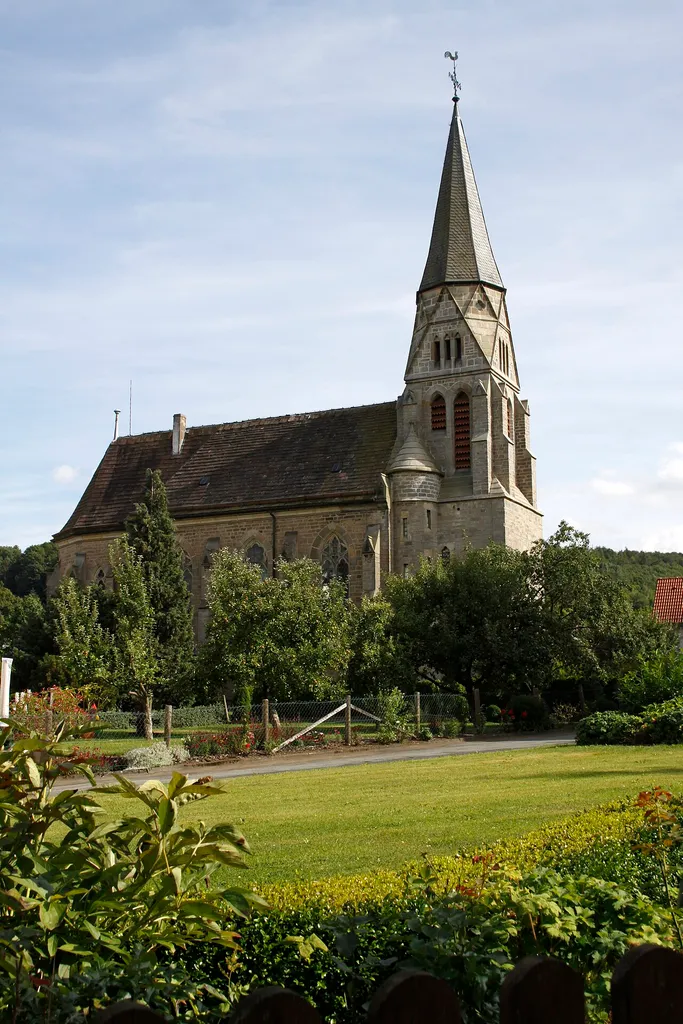 This is a photograph of an architectural monument.It is on the list of cultural monuments of Nieheim.Die evangelische Kreuzkirche in Nieheim