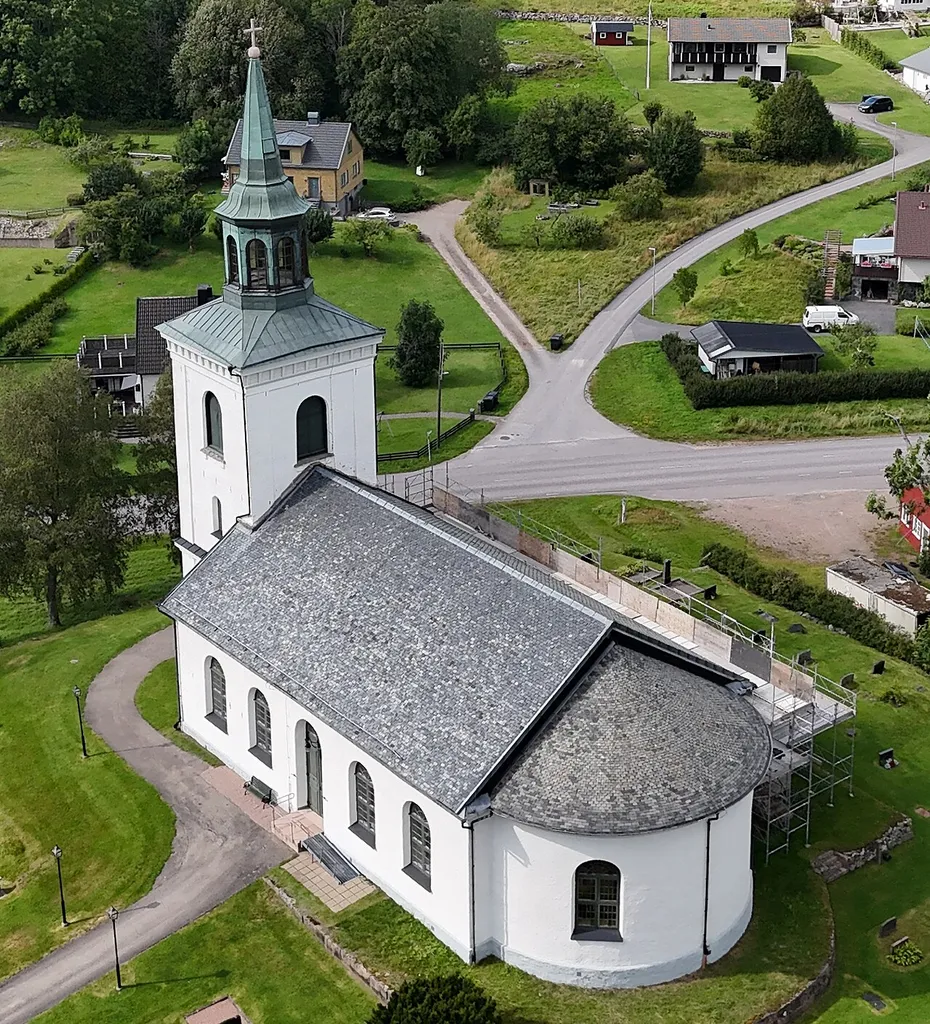 Äspereds kyrka i Borås kommun.