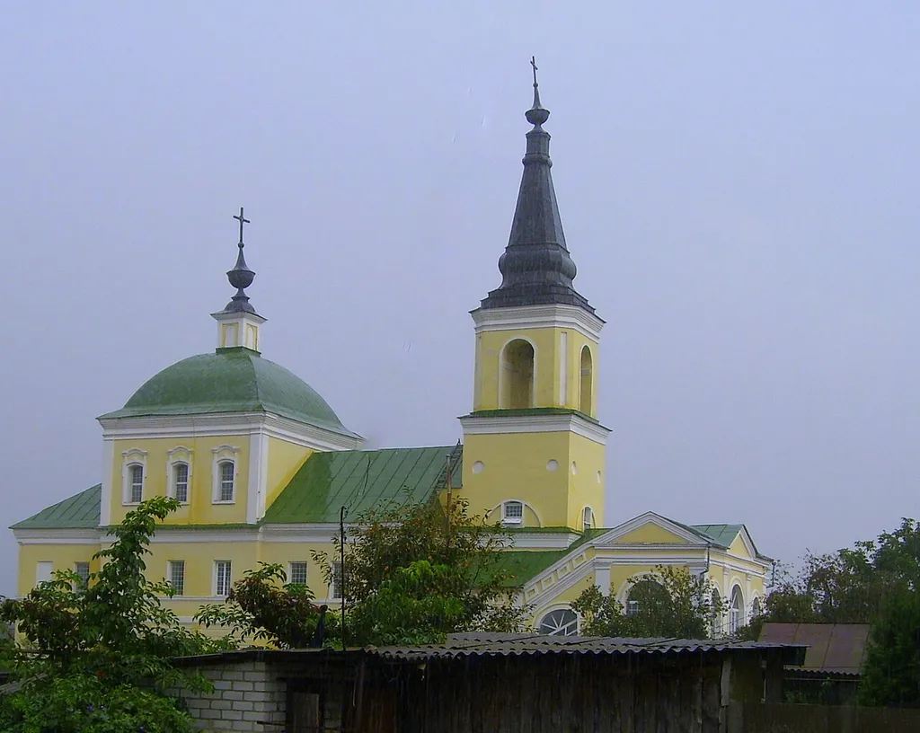 Петропавловская церковь (Брянская область, Севск, улица Ленина, 70)