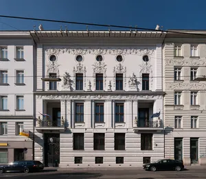 Palais Hoyos