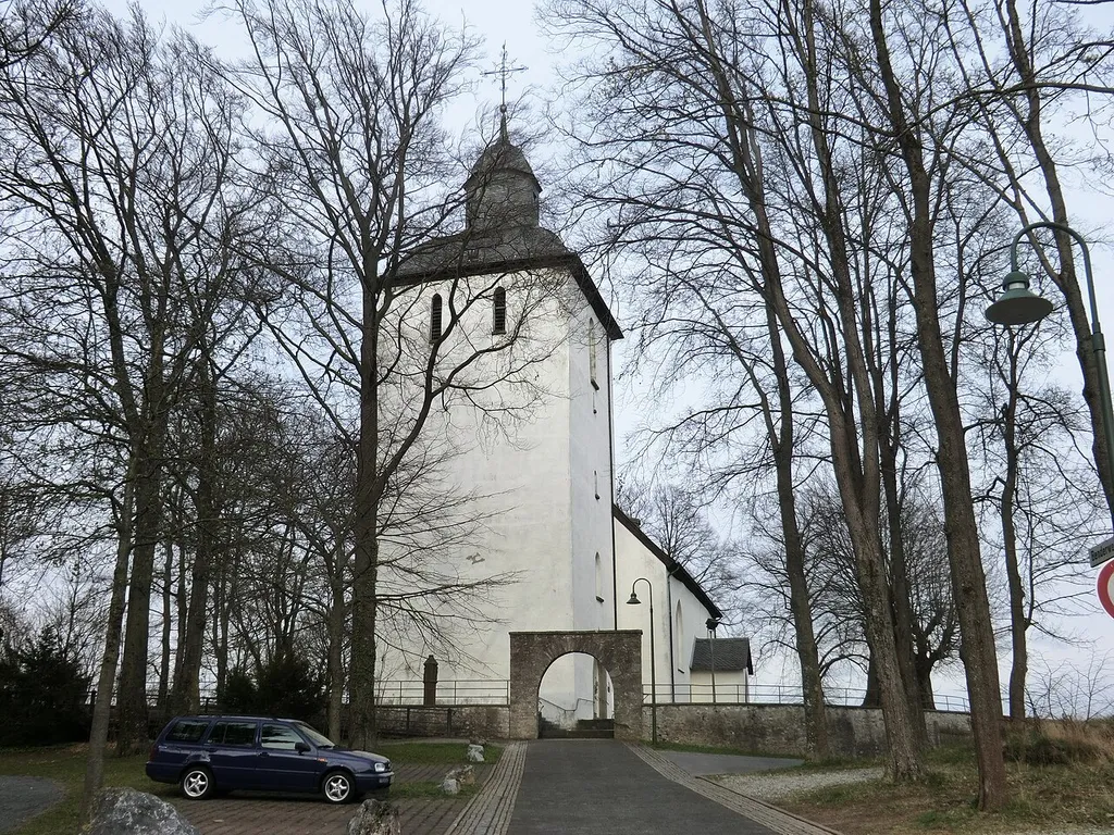 Alte Kirche St. Pankratius Native name Alte Kirche St. Pankratius und Sebastian Location Warstein, North Rhine-Westphalia, Bavaria, Germany Coordinates 51° 26′ 50.64″ N, 8° 21′ 03.71″ E Authority file : Q435730 institution QS:P195,Q435730