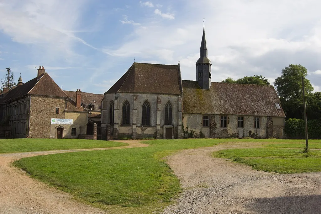 Vue de l'Abbaye Saint-Nicolas de Verneuil-sur-Avre // Verneuil-sur-Avre - Eure - France