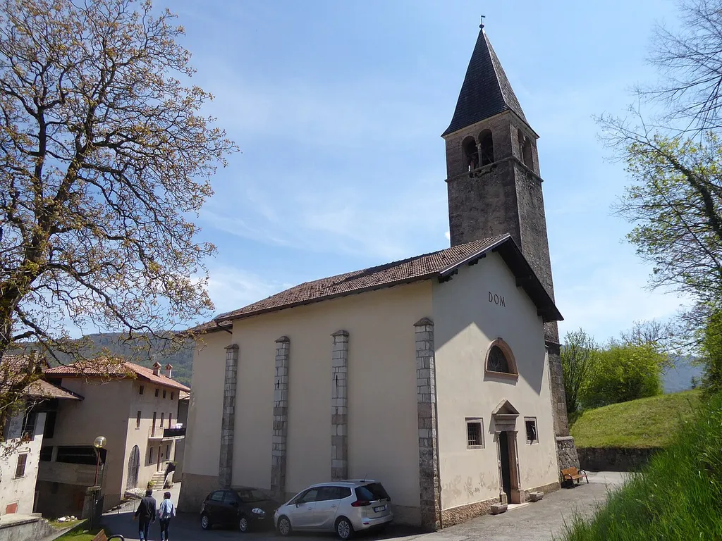 Sclemo (Stenico, Trentino, Italy), Saints Peter and Paul church