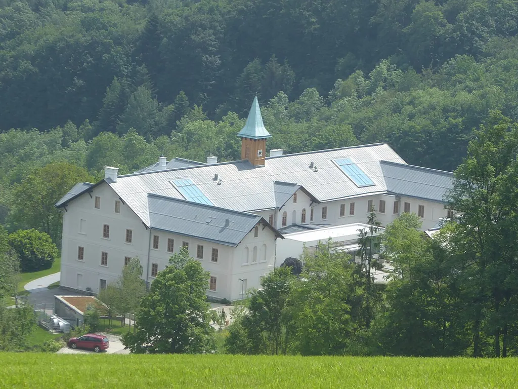 Refugium Hochstraß, ehem. Kloster des Ordens der Töchter der göttlichen Liebe, landw. Haushaltsschule, Hochstraß 7, Stössing, Niederösterreich