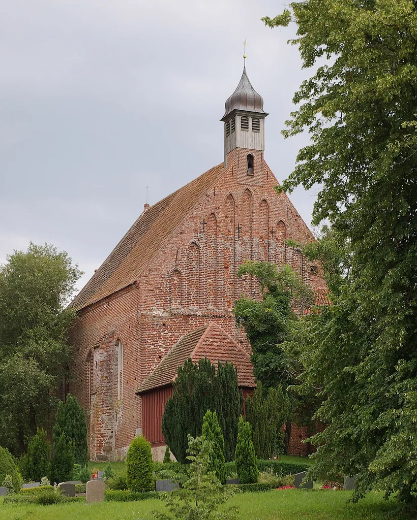 Kirche in Gustow, Rügen