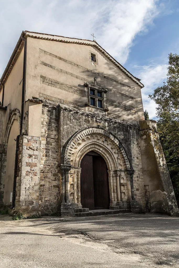 Facciata dell'abbazia cistercense