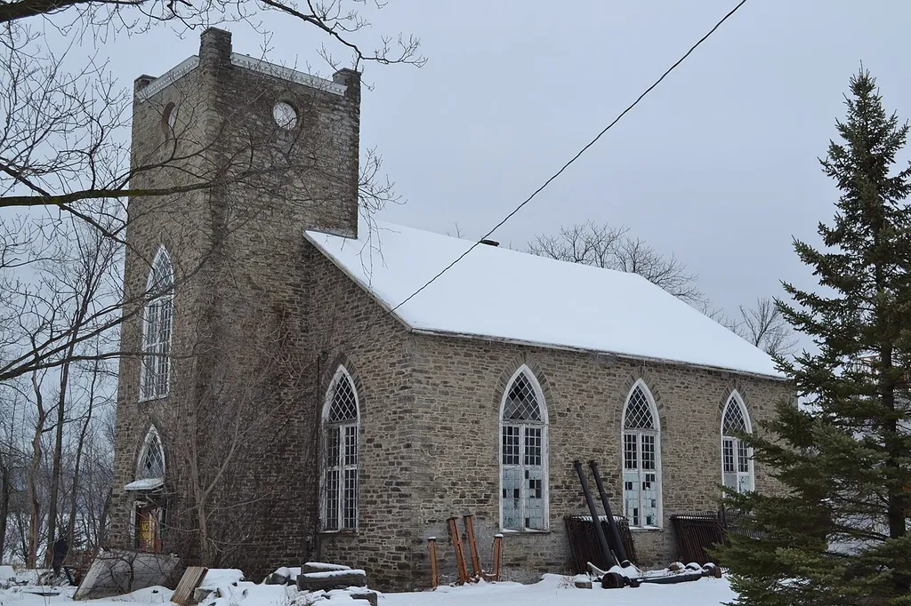 Right face of the church at 1008 King Street in L'Orignal, Ontario