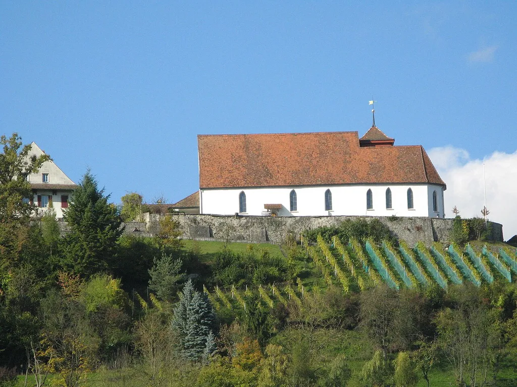 Kirche auf dem Staufberg oberhalb von Staufen, von Südosten her aufgenommen