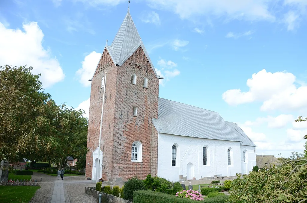 Ballum Kirke fra sydvest