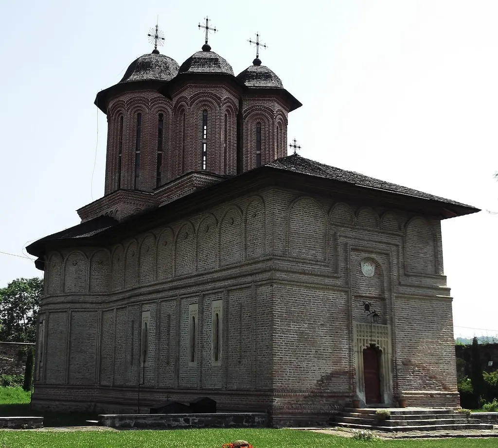 Mănăstirea Brebu, Biserica „Sf. Mihail și Gavriil”