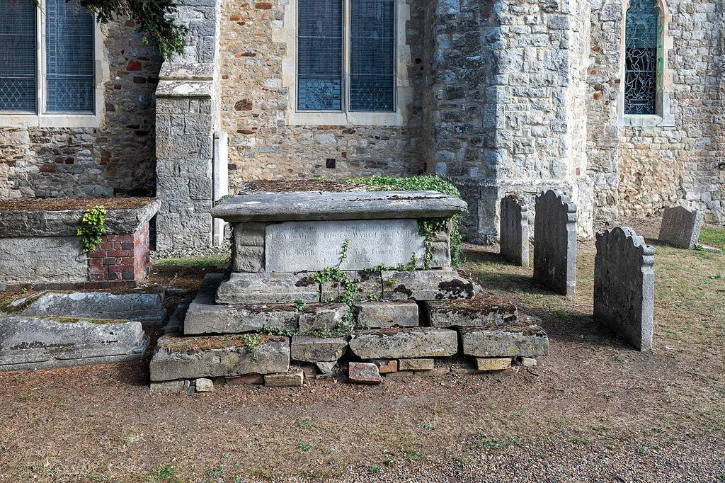 Aylesford: Chest tomb approximately 4 metres south of Church of St Peter and St Paul, Grade II
