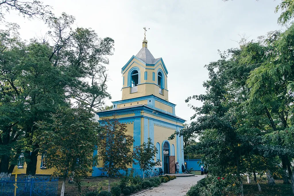 Храм Воздвиження Чесного і животворящого Хреста Господнього в с.Велике Плоске