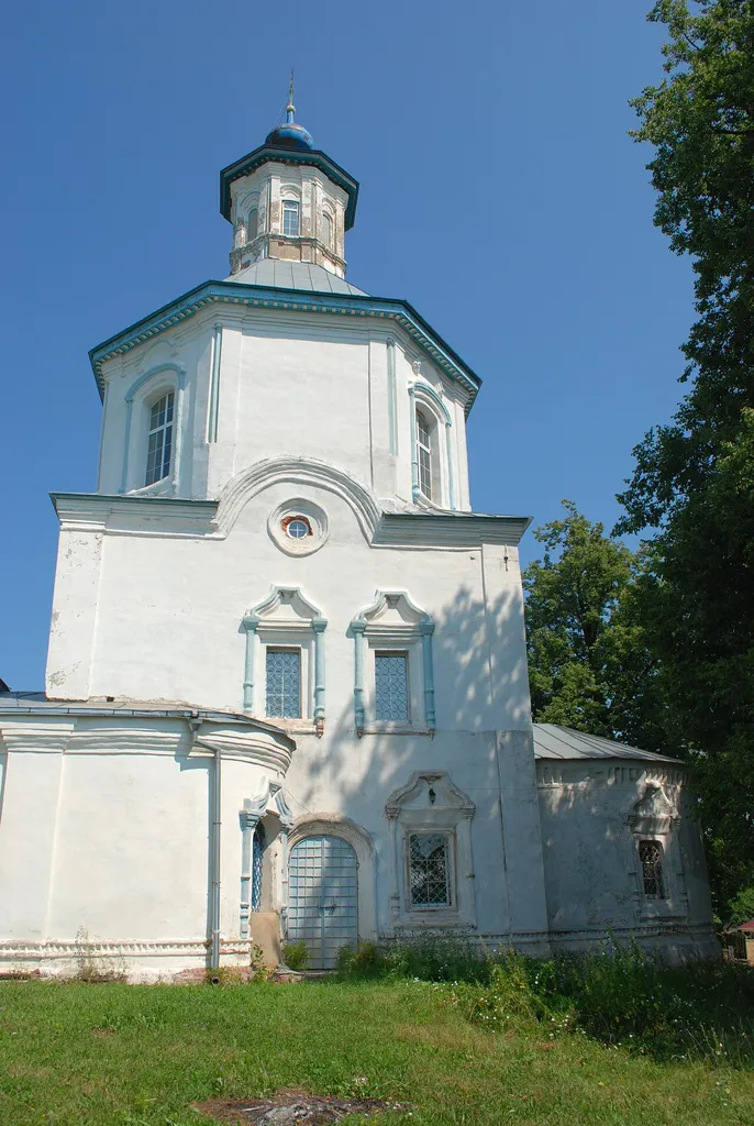 Церковь Георгиевская (Пресвятой Троицы) (Калужская область, Мосальск, Дзержинского улица)