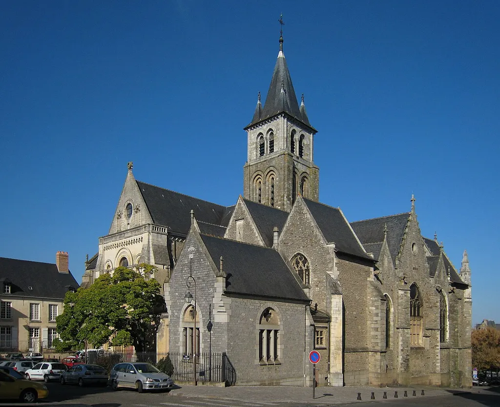 Village of Laval, located on the river Mayenne in the county of Mayenne/France; Cathedral