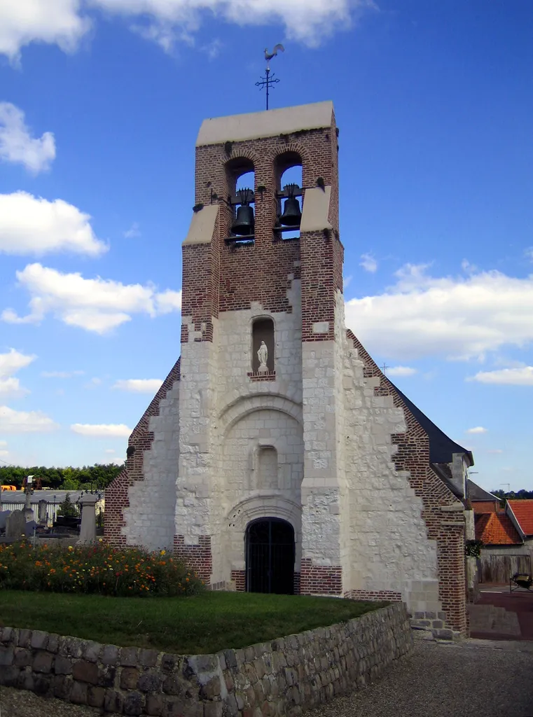 Pont-de-Metz (Somme, France) - L'église Saint-Cyr et Sainte-Julitte. . . Camera location49° 52′ 56.51″ N, 2° 14′ 30.2″ E View this and other nearby images on: OpenStreetMap 49.882365; 2.241721