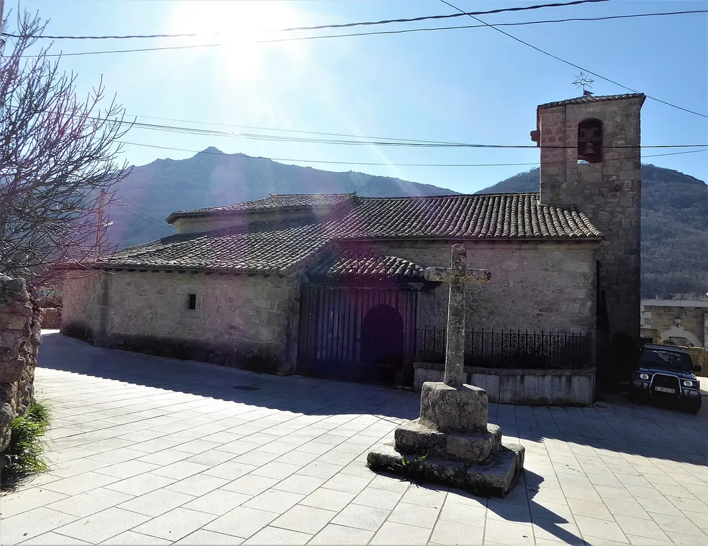 Sanchotello iglesia de NUestra Señora de la Asunción en la calle la Iglesa, número 27