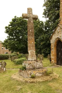 Cross in All Saints churchyard