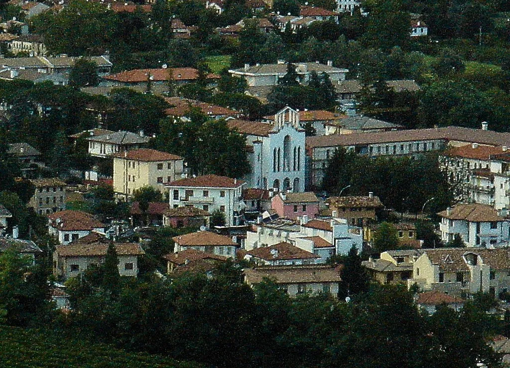Conegliano, Madonna di Lourdes vista dal Castello.