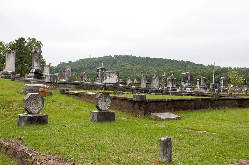 Midway Presbyterian Church and Cemetery, 4635 Dallas Hwy./GA 120 SW Powder Springs