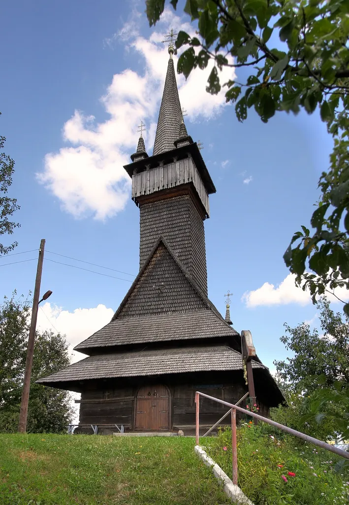 Church St. Nicholas, Nyzhnia Apsha (Dibrova), Tiachiv Raion, Zakarpattia Oblast, Ukraine