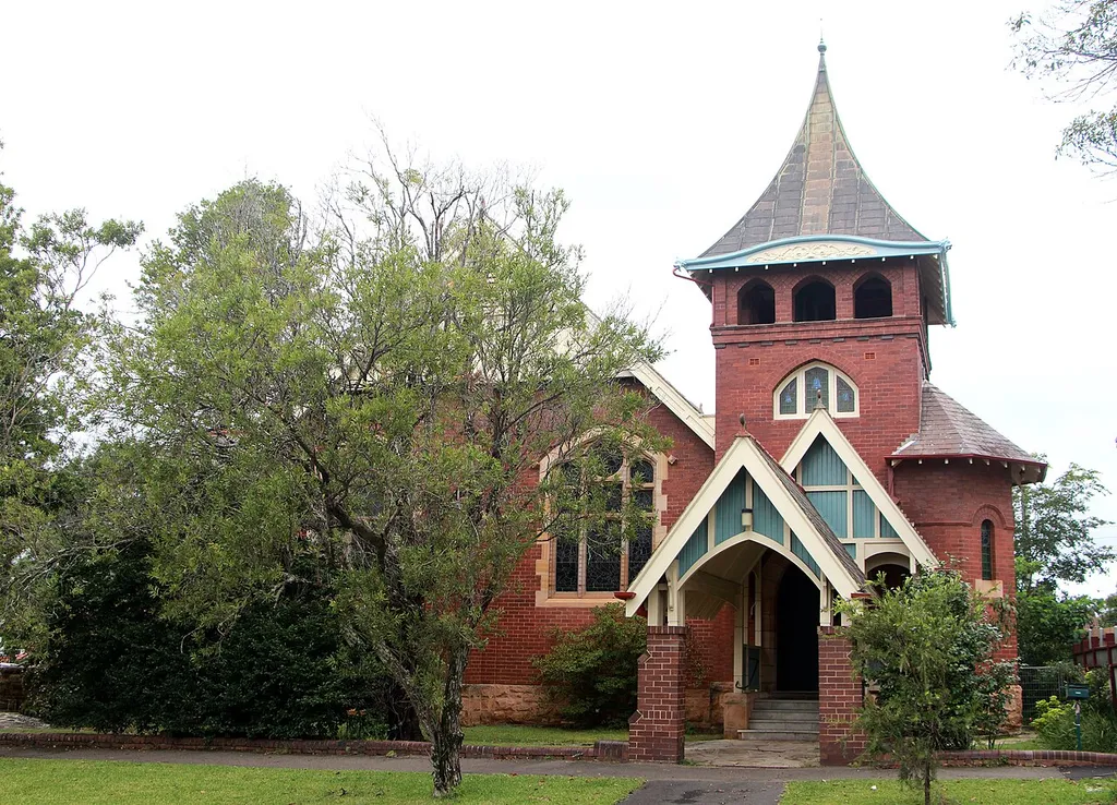 Tryon Road Uniting Church, 33 Tryon Road, Lindfield, Sydney. Tryon Road Uniting Church is a heritage-listed church building located in Lindfield, a suburb of Sydney, Australia. It was designed by William Slade and built in 1914 by W. 'Ossie' Knowles. It is also known as Lindfield Wesleyan Methodist Church.